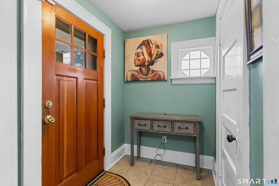 39 Woodcrest Avenue, Stratford, CT 06614 - #3