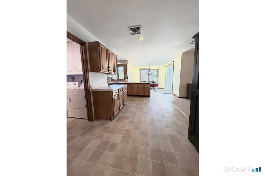 1822 Stratfield Road, Fairfield, CT 06825 - #3