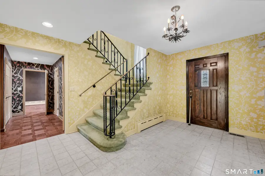 232 Maybrook Road, Waterbury, CT 06708 - #3
