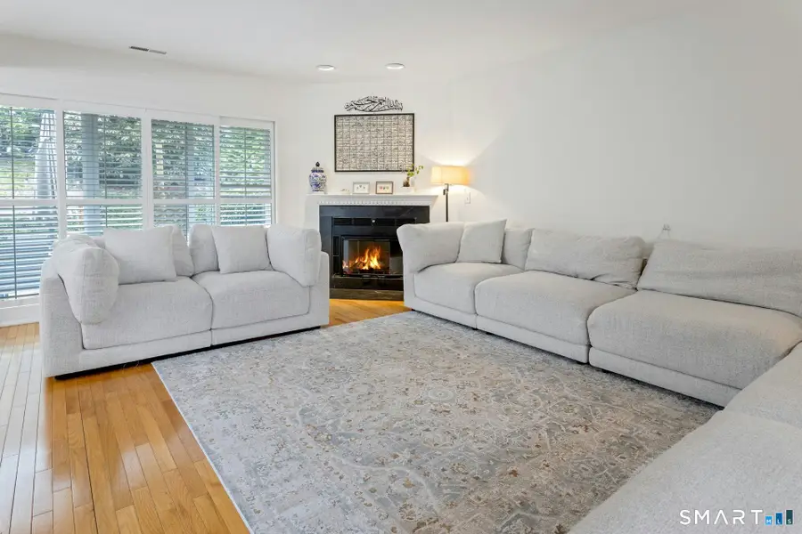 7 Glen Ridge #7, Wilton, CT 06897 - #2