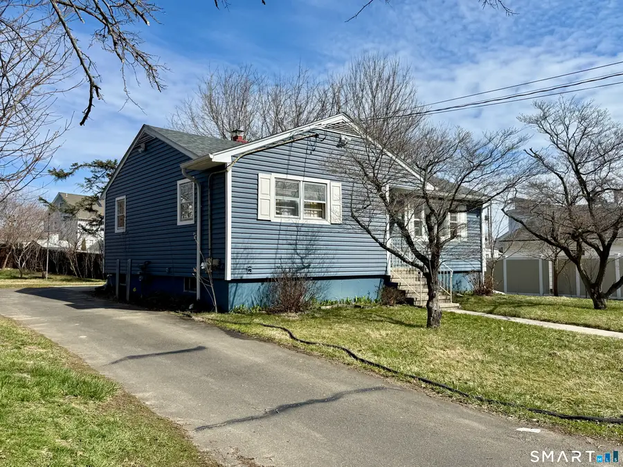 130 Holroyd Street, Bridgeport, CT 06606 - #2