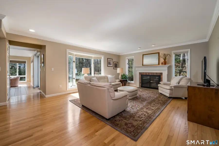 1 Newberry Court, Farmington, CT 06032 - #3