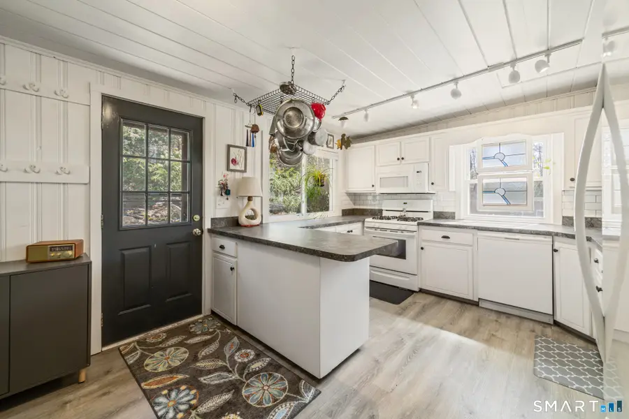 10 Mountain Trail, East Hampton, CT 06424 - #2