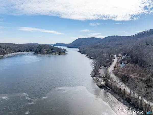 21 Candlewood Shore, New Milford, CT 06776