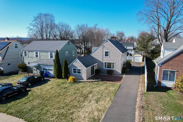 28 Woodmere Road, West Hartford, CT 06119