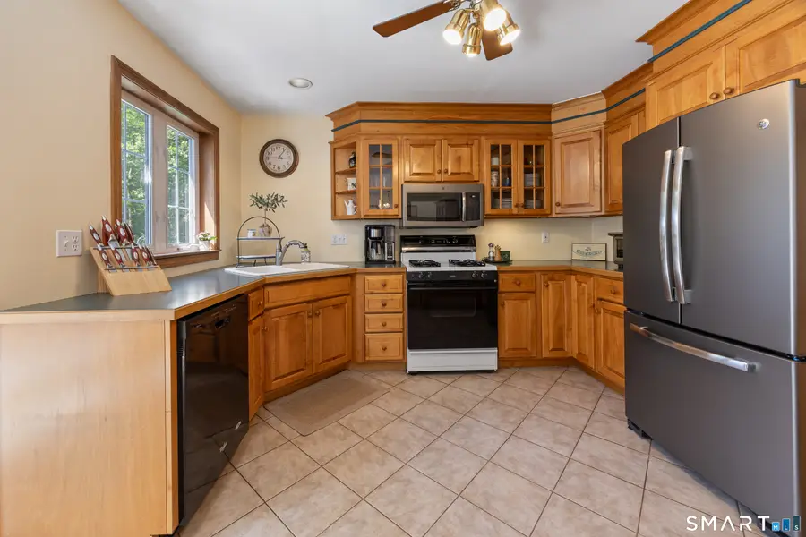 96 Kimberly Lane, Watertown, CT 06795 - #3