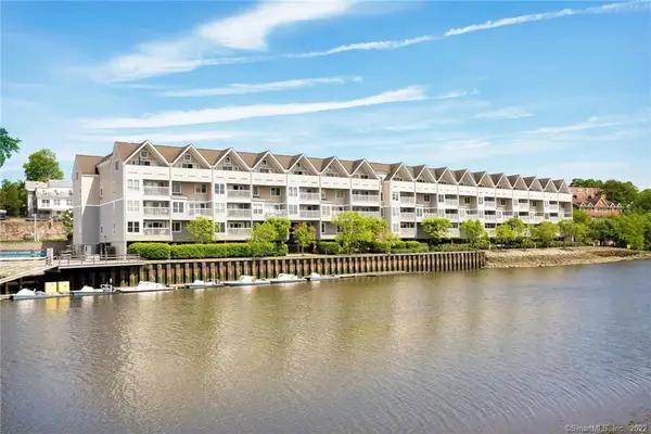 4 Daskams Lane #326, Norwalk, CT 06851