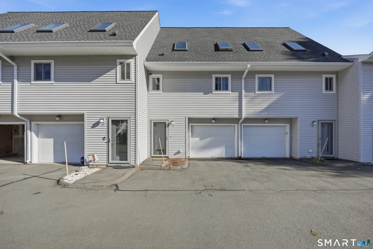 19 Chelsea Lane #19, East Granby, CT 06026 - #1