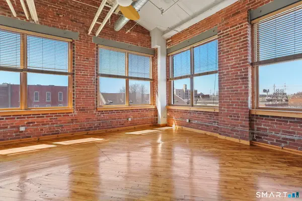 325 Lafayette Street #8302, Bridgeport, CT 06604