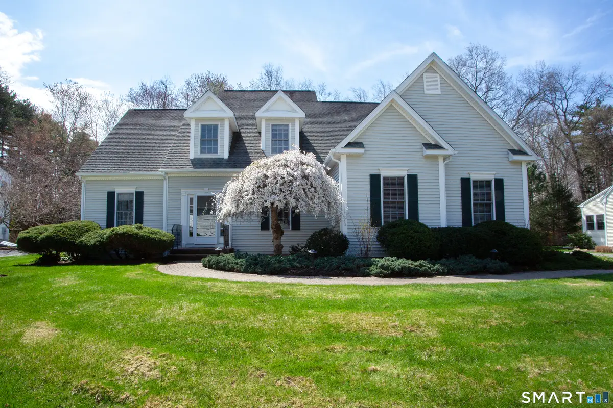 3 Eagles Glen, Avon, CT 06001 - #1