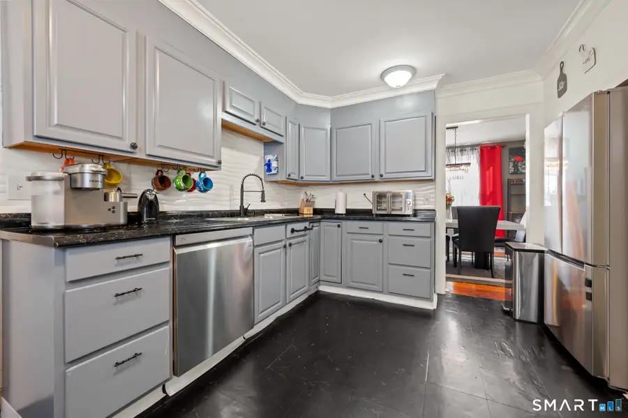 32 Burr Avenue, Middletown, CT 06457 - #3