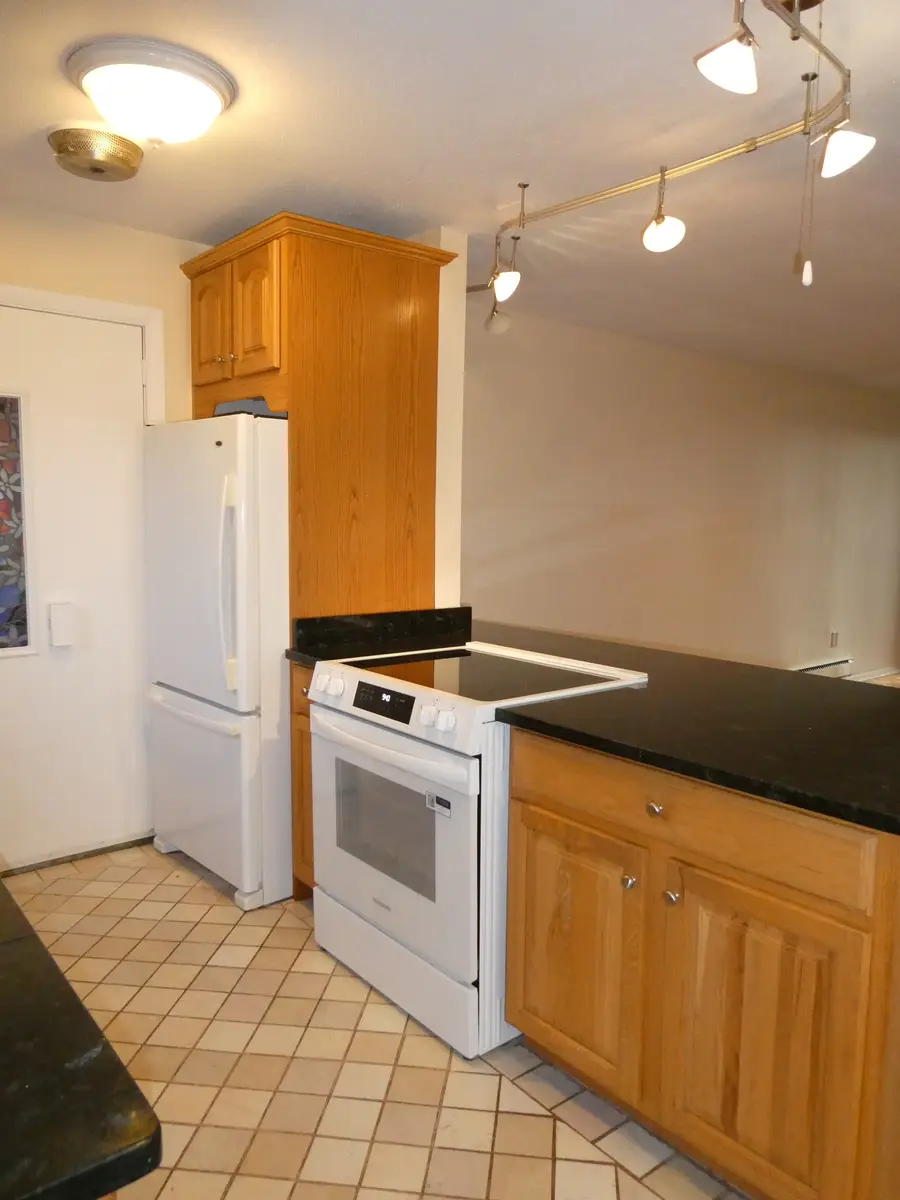 32 West Walk, West Haven, CT 06516 - #2