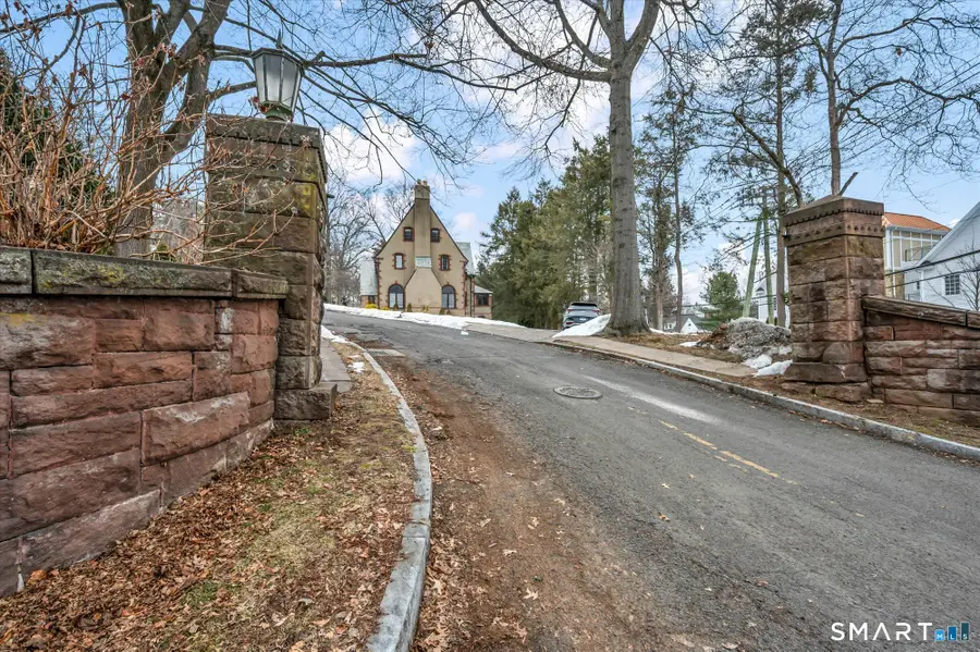 6 West Hill Drive, West Hartford, CT 06119 - #3