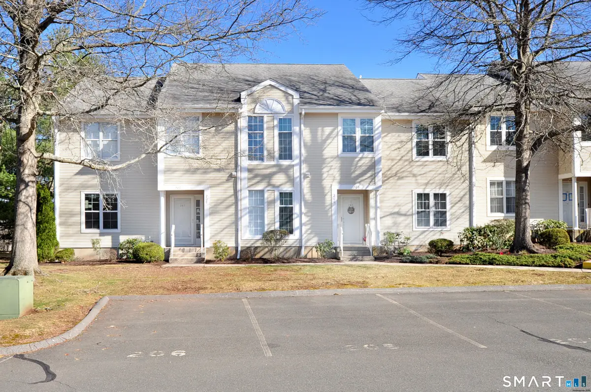 207 Country Club Court #207, Rocky Hill, CT 06067 - #1