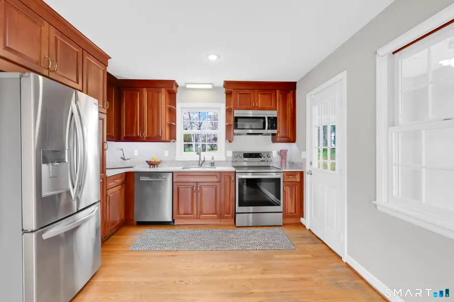 107 Harmund Place, Wethersfield, CT 06109 - #3