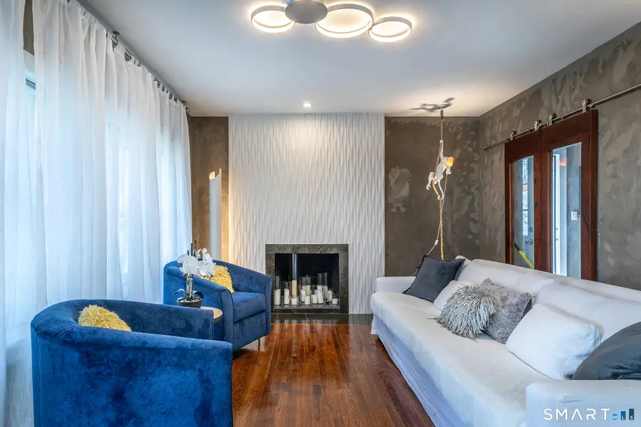 4 Darien Road, New Fairfield, CT 06812 - #3