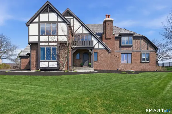 14 Turnberry Road, Wallingford, CT 06492