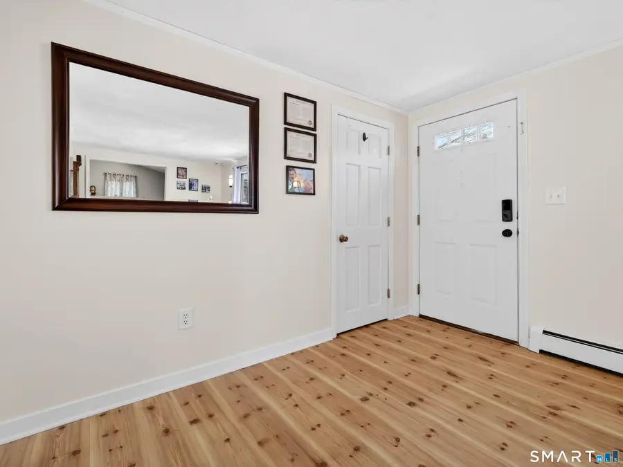 23 Skyview Terrace, Groton, CT 06340 - #3