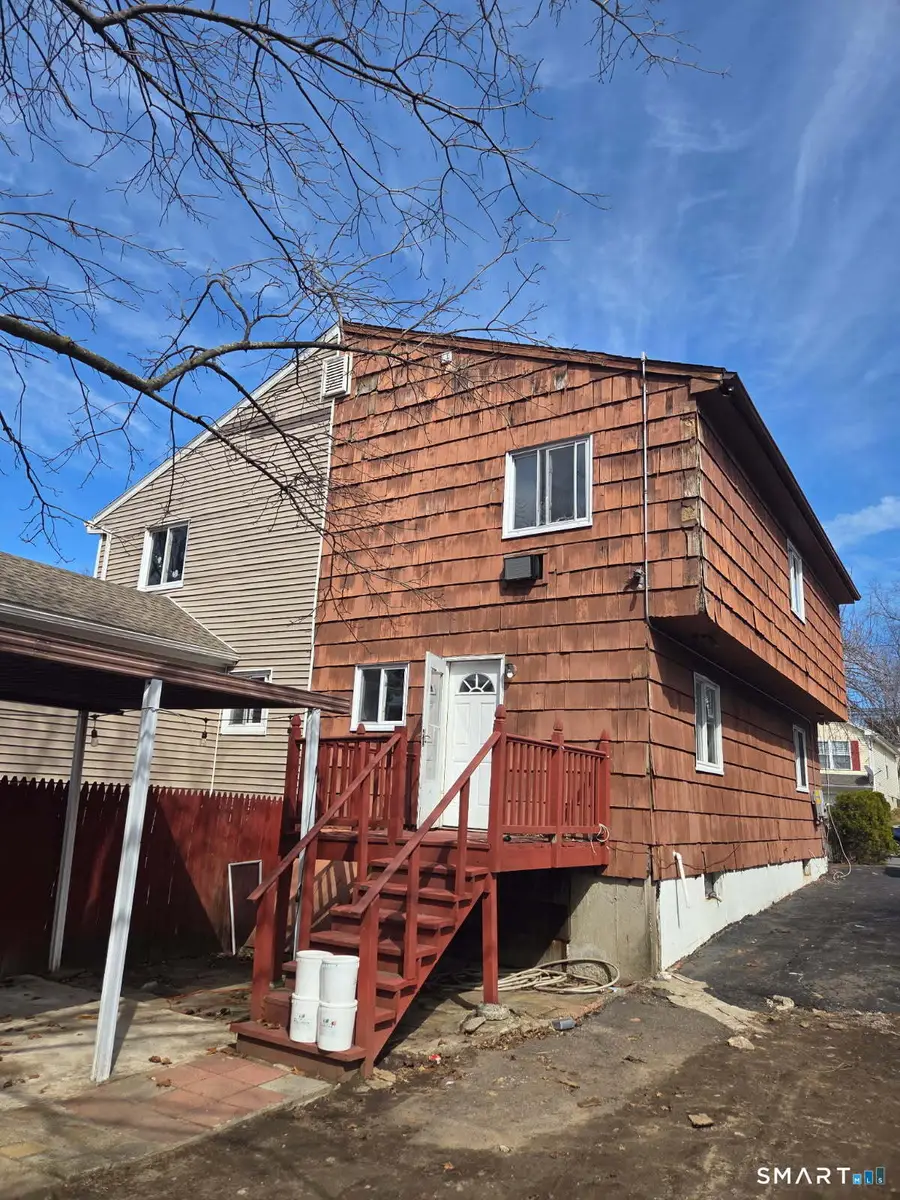 105 Pond Street, Bridgeport, CT 06606 - #2