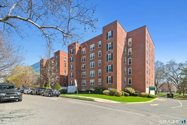 7 4th Street #3C, Stamford, CT 06905