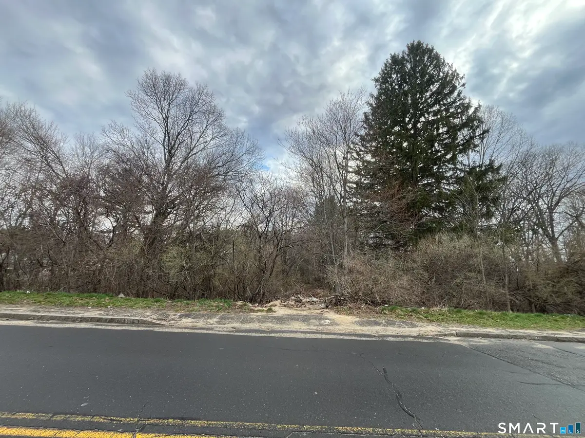 282 Oakville Avenue, Waterbury, CT 06708 - #1