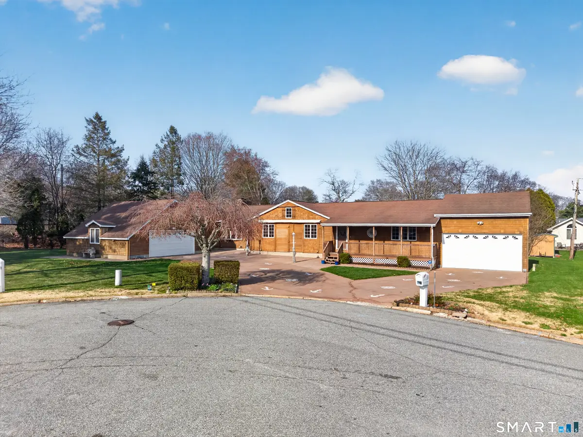 21 Gun Shot Road, Waterford, CT 06385 - #1