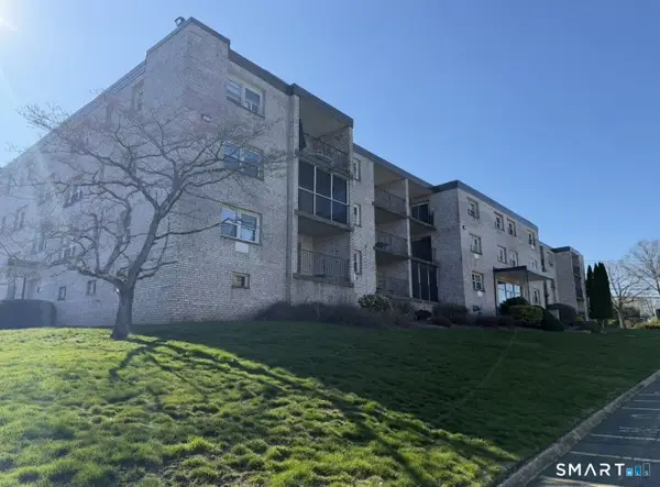 308 Meadowside Road #305, Milford, CT 06460