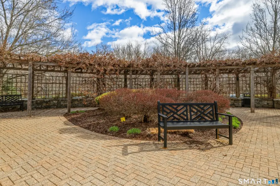 1 King Philip Drive #212, West Hartford, CT 06117 - #2