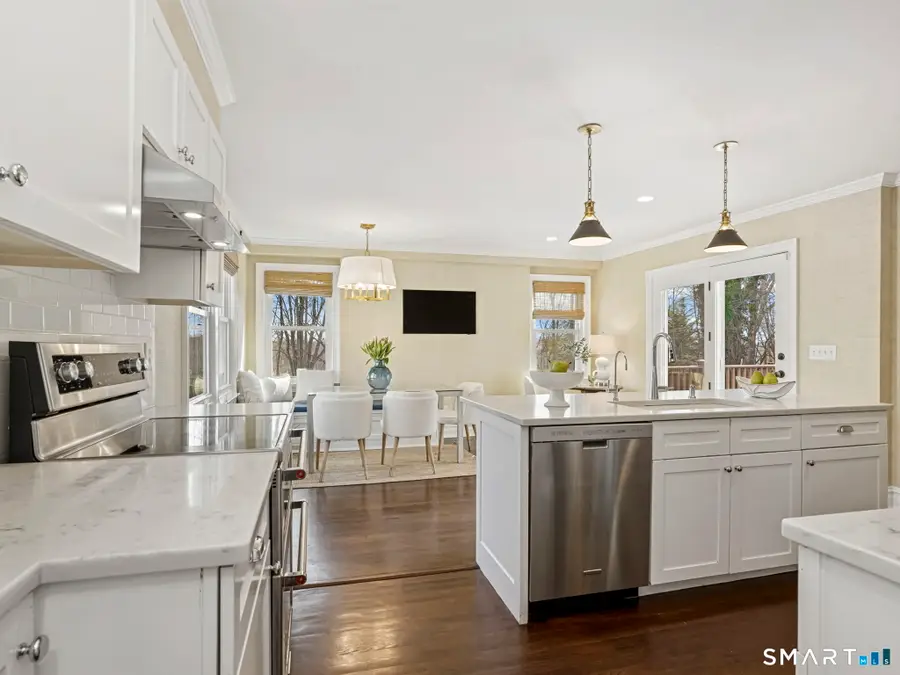 7 Walmsley Road, Darien, CT 06820 - #2