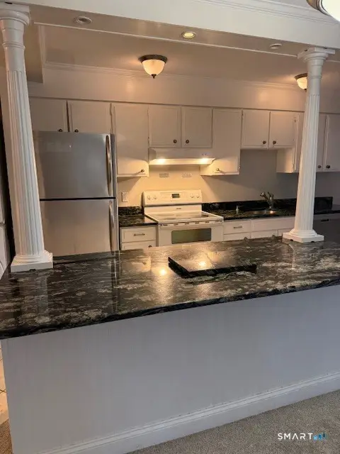 85 River Road #M4, Essex, CT 06426 - #2