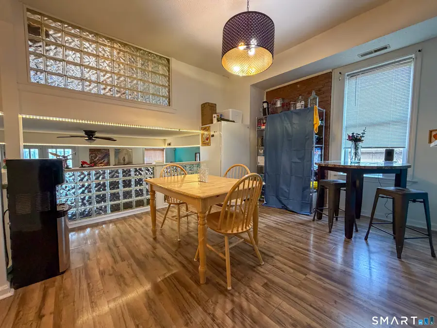 239 Farmington Avenue #B, Hartford, CT 06105 - #2