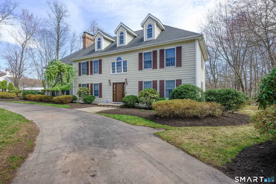 3 Lancelot Way, Hamden, CT 06518 - #3