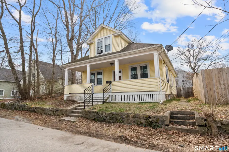 39 Oakridge Street, Norwich, CT 06360 - #2