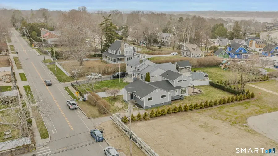 1092 Ocean Avenue, New London, CT 06320 - #3