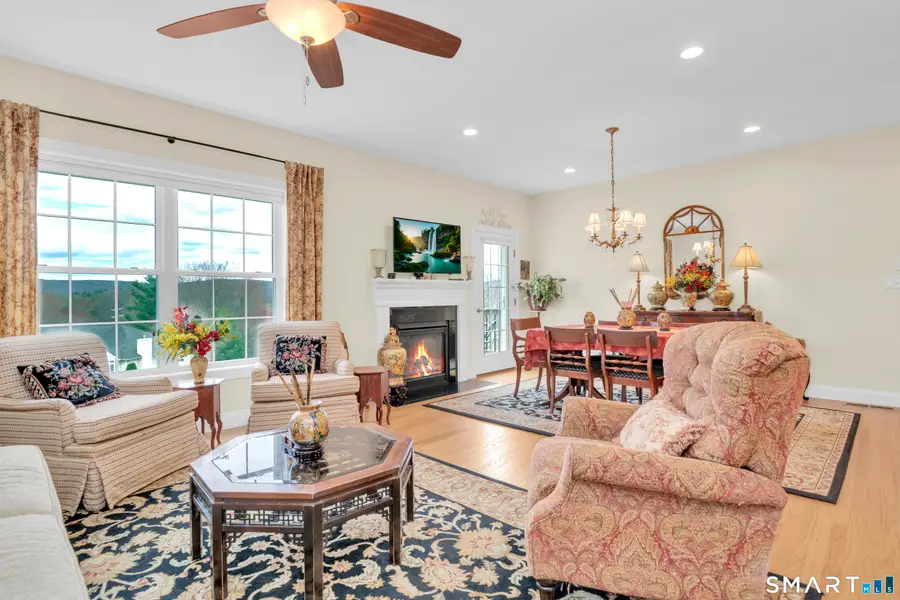 17 Pondview Circle #17, Beacon Falls, CT 06403 - #3