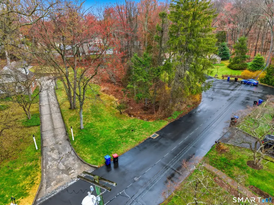 42 Deerwood Manor, Norwalk, CT 06851 - #3