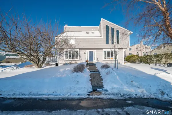 6 Leeway Drive, Westbrook, CT 06498