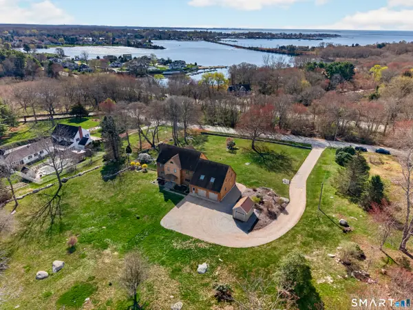 14 Bradford Road, Stonington, CT 06378