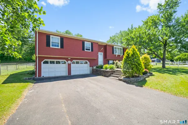 55 Hacienda Circle, Southington, CT 06479