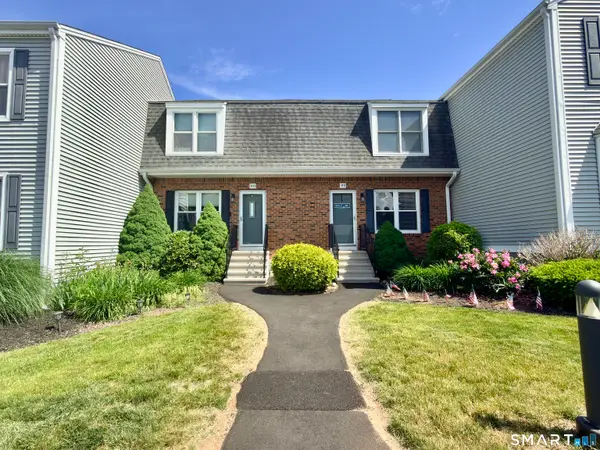 101 Summerhill Road #101, Wallingford, CT 06492