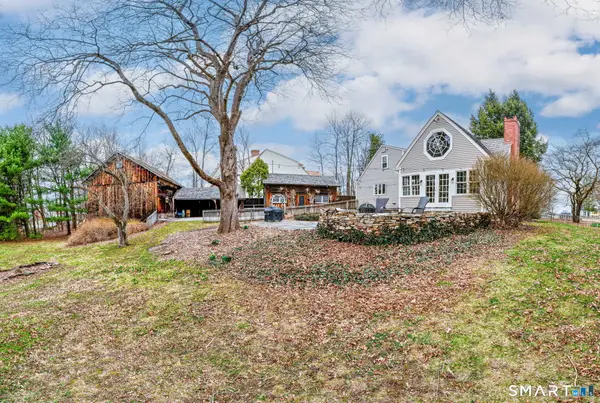 15 High Street, Suffield, CT 06078