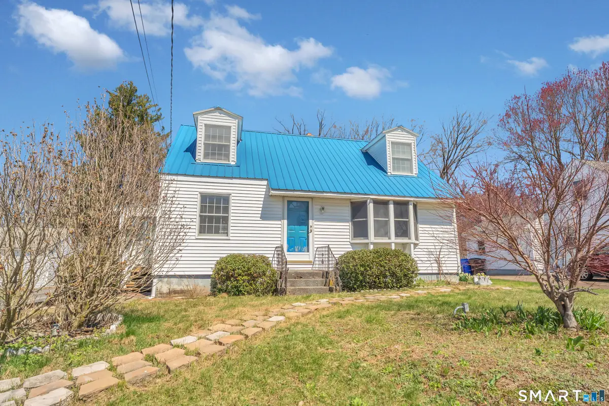 1 King Court, Enfield, CT 06082 - #1