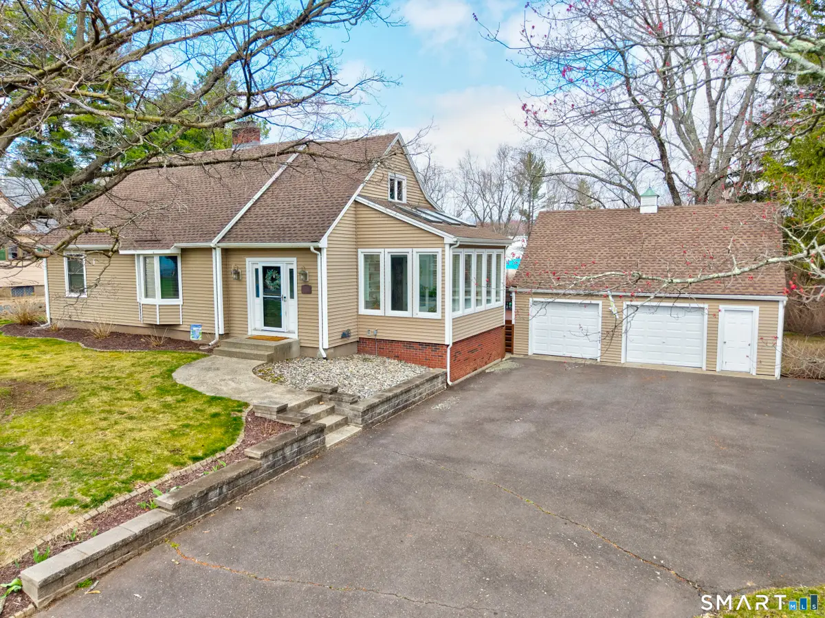 21 Weymouth Road, Enfield, CT 06082 - #1