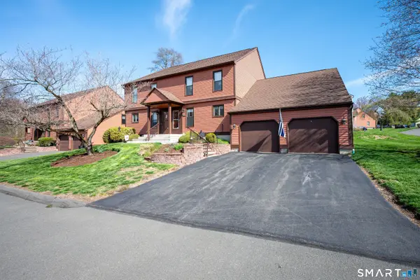 125 Colonial Hill Drive #125, Wallingford, CT 06492