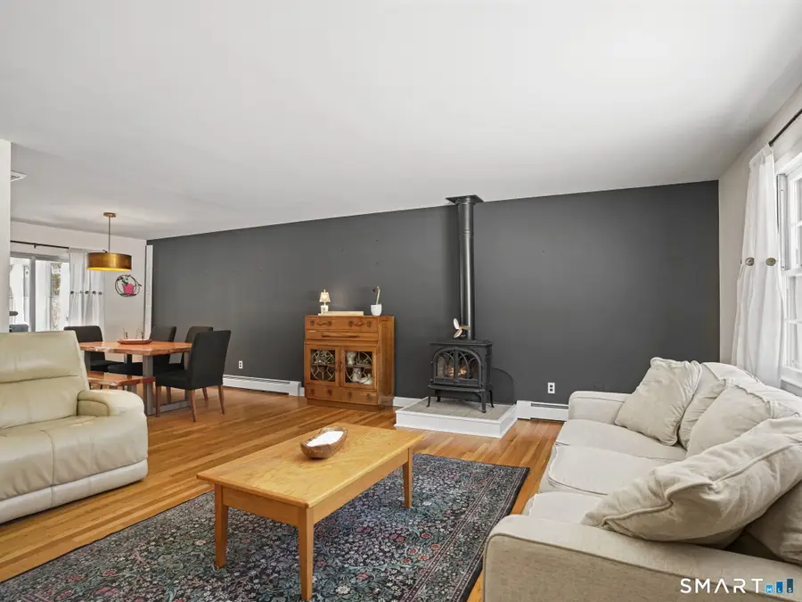 16 Deepdene Road, Trumbull, CT 06611 - #3