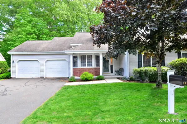 127 Kings Way #127, Windsor, CT 06095
