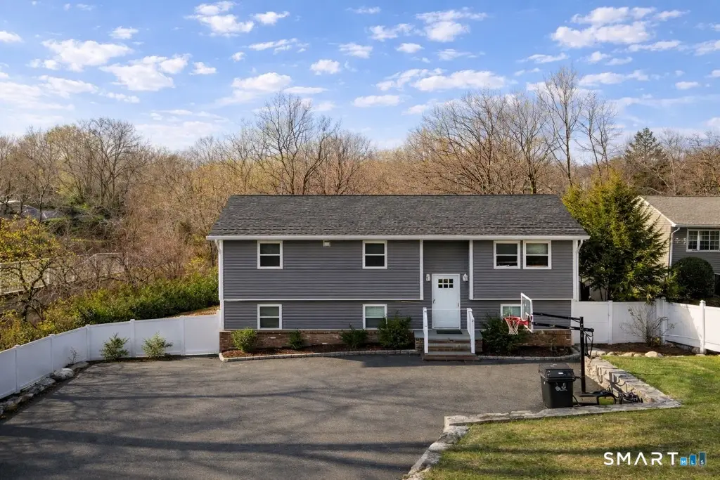 26 Three Lakes Drive, Stamford, CT 06902 - #1