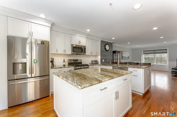 280 Old Lambert Road #280, Orange, CT 06477