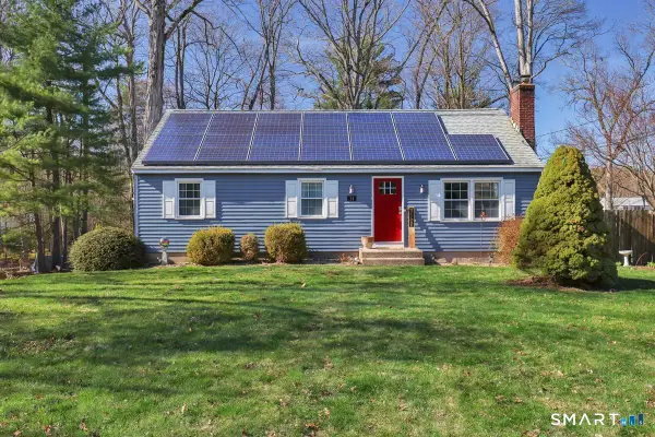 14 Burlwood Drive, Burlington, CT 06013