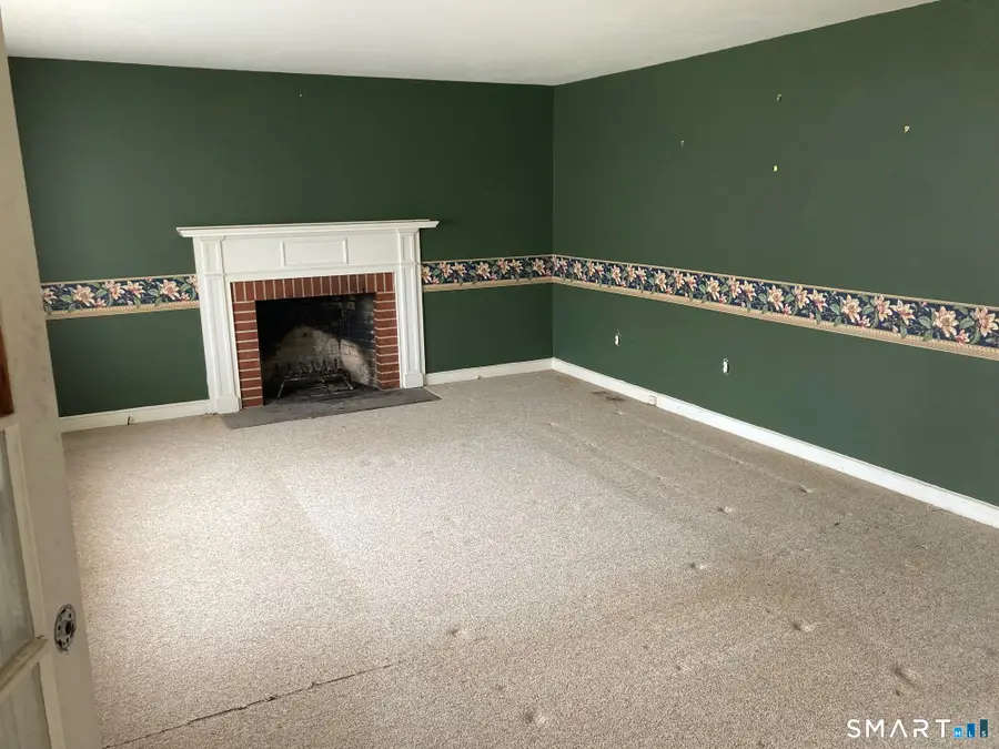 946 Riverton Terrace, Stratford, CT 06614 - #3